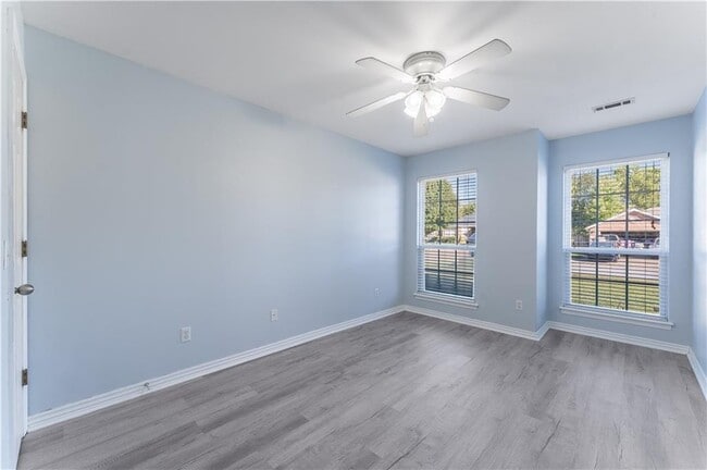 4005 SW Carriageway Ave in Bentonville, AR - Building Photo - Building Photo