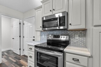 1928 Garrett Dr in Cape Girardeau, MO - Building Photo - Building Photo