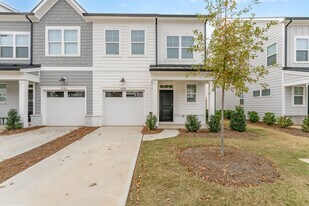9529 Munsing Dr in Charlotte, NC - Building Photo