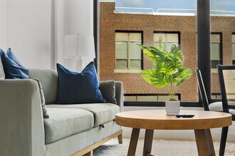 35 W 2nd St in Boston, MA - Building Photo - Building Photo