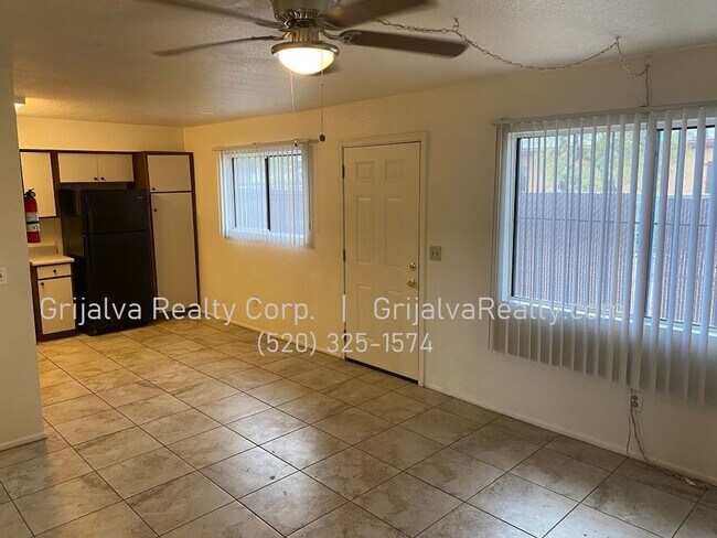 2439 N Fontana Ave in Tucson, AZ - Building Photo - Building Photo