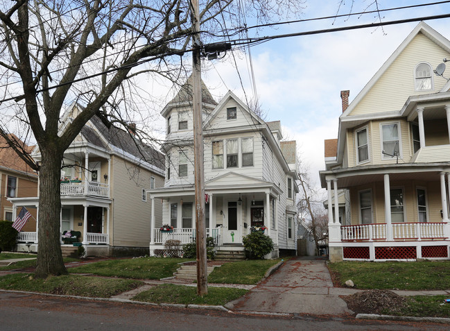 1049-1051 Park Ave in Schenectady, NY - Building Photo - Building Photo