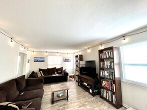 4404 Chelsea St in Virginia Beach, VA - Building Photo - Building Photo