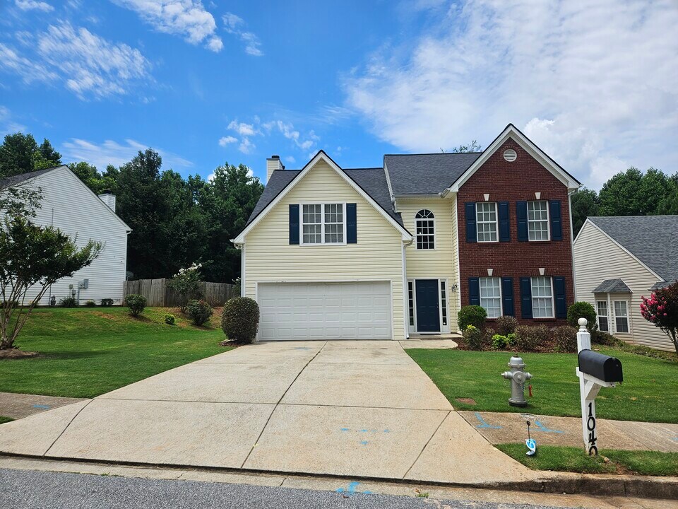 1040 Grace Dr in Lawrenceville, GA - Building Photo
