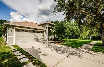 19261 Fishermans Bend Dr in Lutz, FL - Building Photo - Building Photo