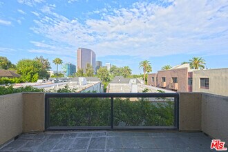 234 S Gale Dr in Beverly Hills, CA - Building Photo - Building Photo