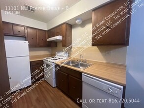 11101 NW Player Dr in Parkville, MO - Building Photo - Building Photo