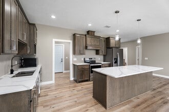 1216 Zitkala-Sa Trl in Vermillion, SD - Building Photo - Building Photo