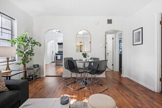 11 NW 68th Terrace in Miami, FL - Building Photo - Building Photo