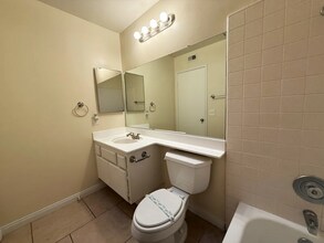 25906 Adolfo Ct in Santa Clarita, CA - Building Photo - Building Photo