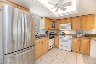 2983 Binnacle Dr in Naples, FL - Foto de edificio - Building Photo