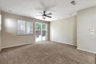 165 W Questa Trail in Tracy, CA - Building Photo - Building Photo