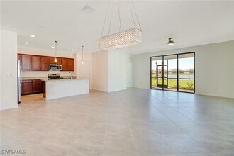 19665 Beechcrest Pl in Estero, FL - Building Photo - Building Photo