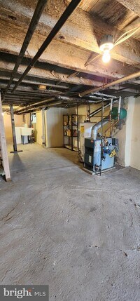 3288 Cedar St photo'