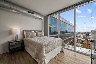 3801 N Halsted St in Chicago, IL - Building Photo - Building Photo