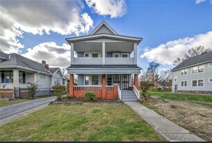 3610 E 140th St, Unit 3rd Floor in Cleveland, OH - Building Photo