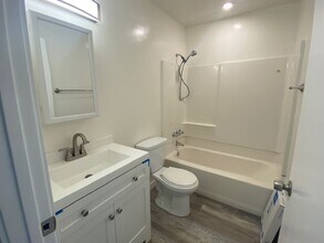 8320 Fresno Ave-Unit -8322 in La Mesa, CA - Foto de edificio - Building Photo