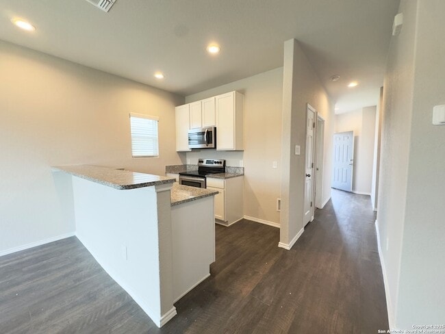 7427 Capstone Rdg in San Antonio, TX - Building Photo - Building Photo