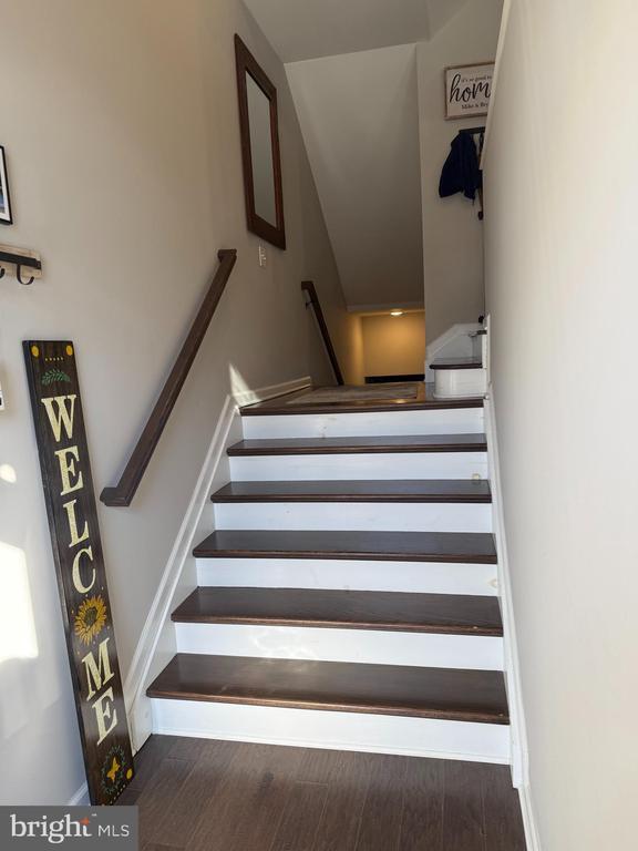 property at 31 Par Ln