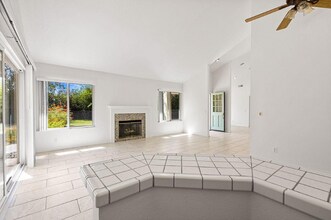 43250 Via Magellan Dr in Palm Desert, CA - Building Photo - Building Photo