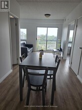 275 Larch St in Waterloo, ON - Building Photo - Building Photo