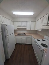 1219 Byrne Ave, Unit B in Cookeville, TN - Foto de edificio - Building Photo