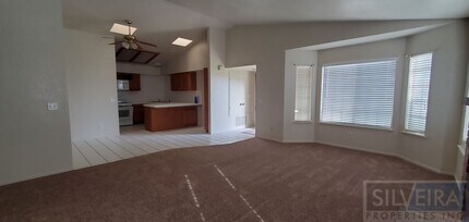 2143 Garden Dr in Santa Maria, CA - Building Photo - Building Photo