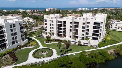 1932 Harbourside Dr in Longboat Key, FL - Building Photo - Building Photo