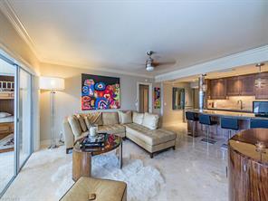 666 3rd St S-Unit -202 in Naples, FL - Building Photo - Building Photo