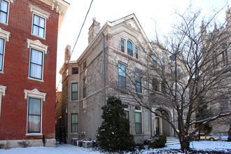 Evers House in Louisville, KY - Foto de edificio - Building Photo