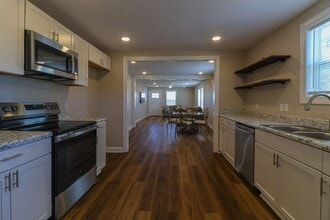 587 E Matthews St in Brookland, AR - Building Photo - Building Photo