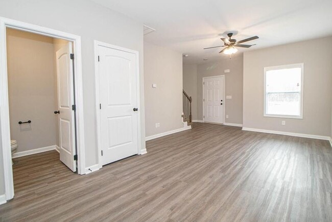 1115-I6 Hillwood Dr in Clarksville, TN - Building Photo - Building Photo