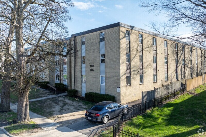 2030 Catalpa Dr. in Dayton, OH - Building Photo