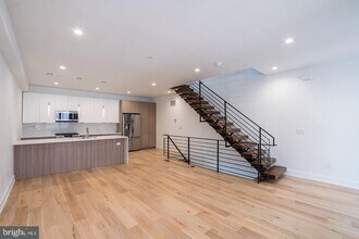 119 Greenwich St in Philadelphia, PA - Building Photo - Building Photo