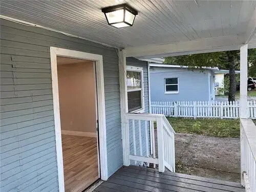 811 E Okaloosa Ave in Tampa, FL - Building Photo - Building Photo