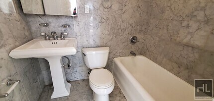 SECOND AVENUE, Unit 3H in New York, NY - Building Photo - Building Photo