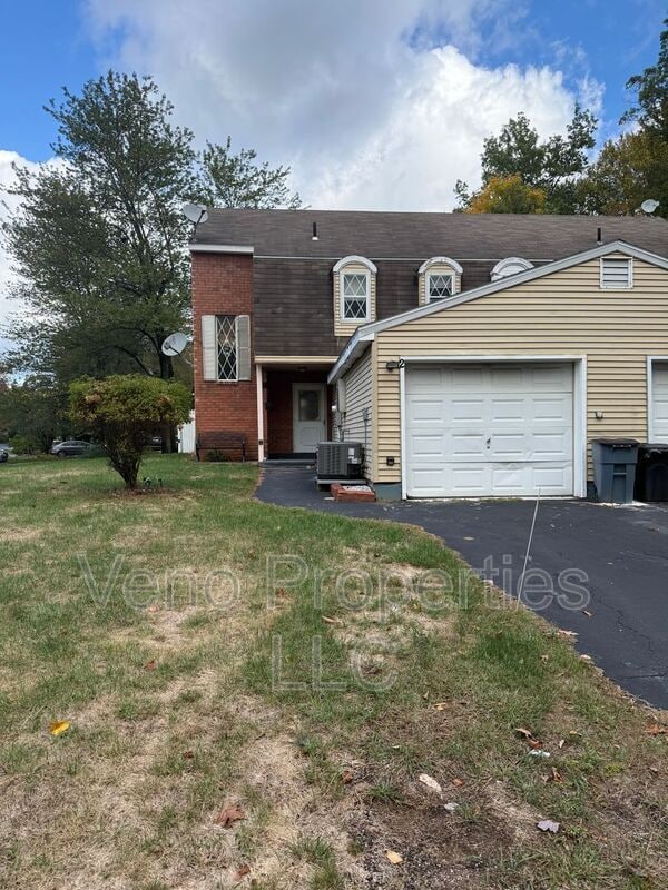 property at 2 Haystack Rd E