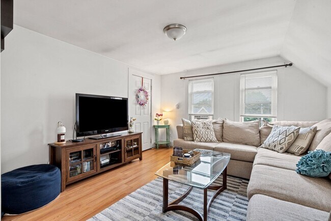 property at 14 4th St