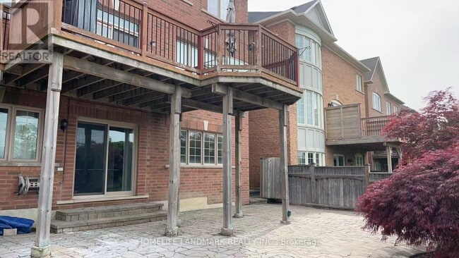 122 Santa Amato Crescent in Vaughan, ON - Building Photo - Building Photo
