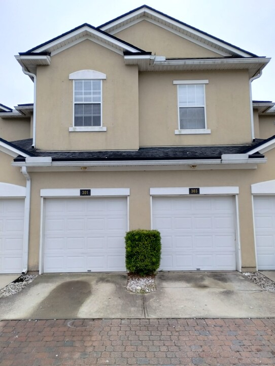 9360 Scaup Way in Jacksonville, FL - Building Photo