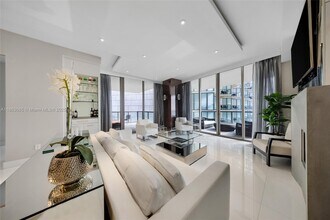 9701 Collins Ave in Miami Beach, FL - Building Photo - Building Photo