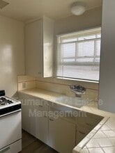 1451 E Broadway in Glendale, CA - Building Photo - Building Photo