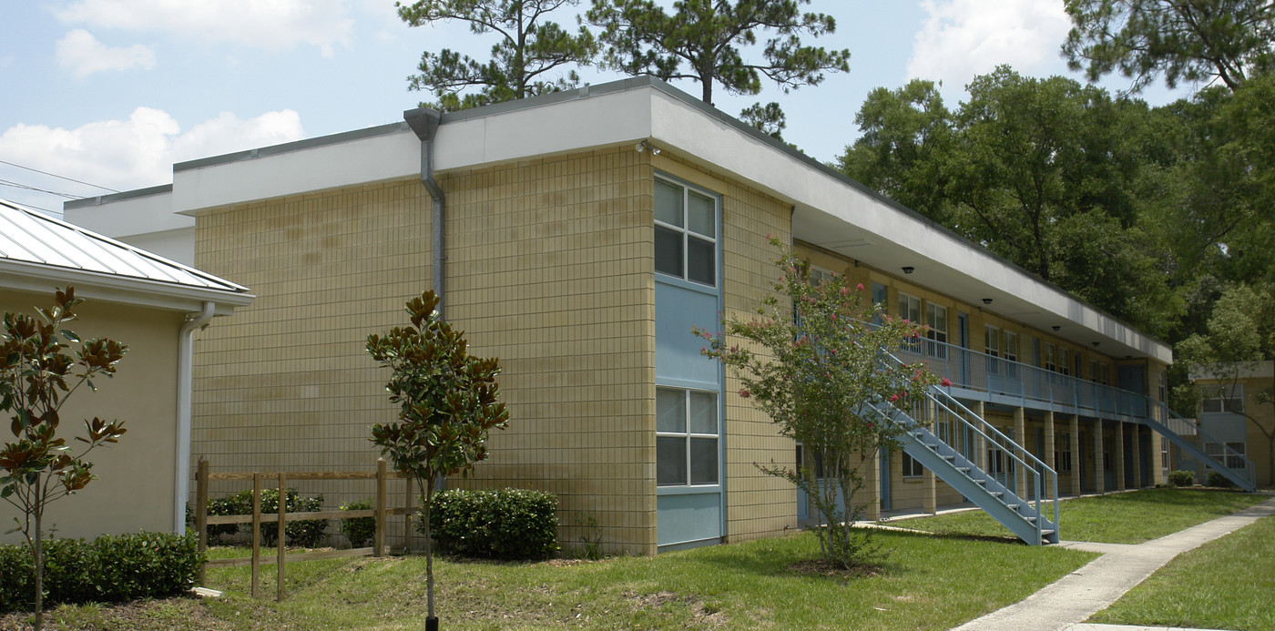 Sunset Horizon in Gainesville, FL - Building Photo