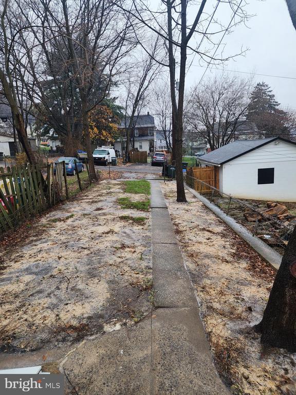 120 Chester Ave in Coatesville, PA - Building Photo - Building Photo