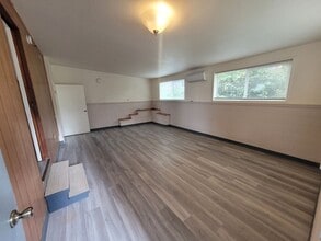 91655 Cape Arago Hwy in Coos Bay, OR - Building Photo - Building Photo