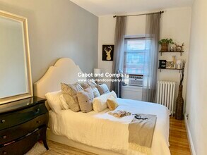 213 Newbury St, Unit 7 in Boston, MA - Building Photo - Building Photo