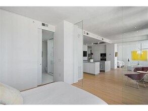 201 S 11th St in Minneapolis, MN - Building Photo - Building Photo