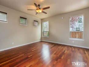 175 NE 61st Terrace in Hillsboro, OR - Building Photo - Building Photo