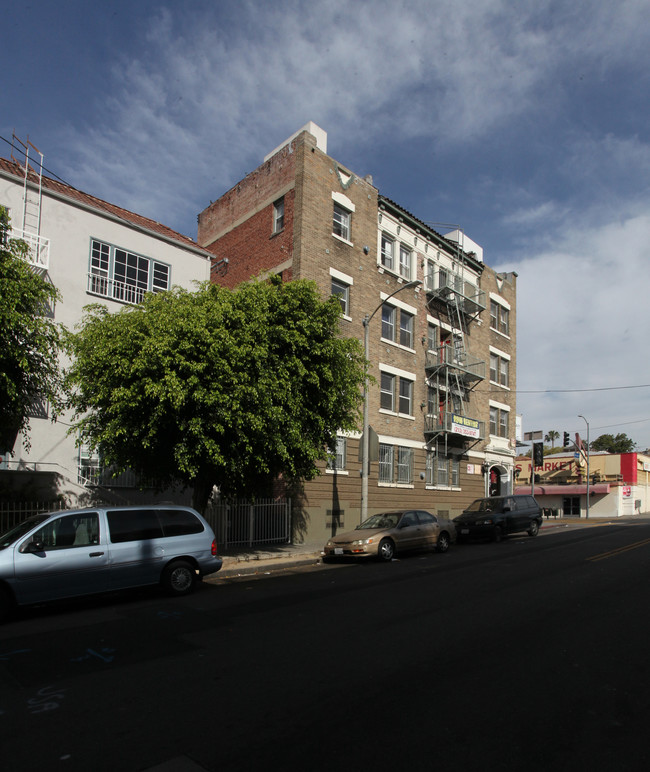 Fountain Apartments in Los Angeles, CA - Foto de edificio - Building Photo