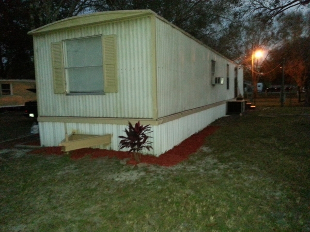 Happy Oaks Mobile Home Park in Okeechobee, FL - Building Photo - Building Photo